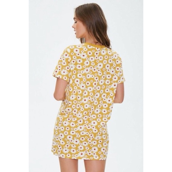 Forever 21 Retro Yellow Floral Print T-Shirt Dress - Picture 2 of 9